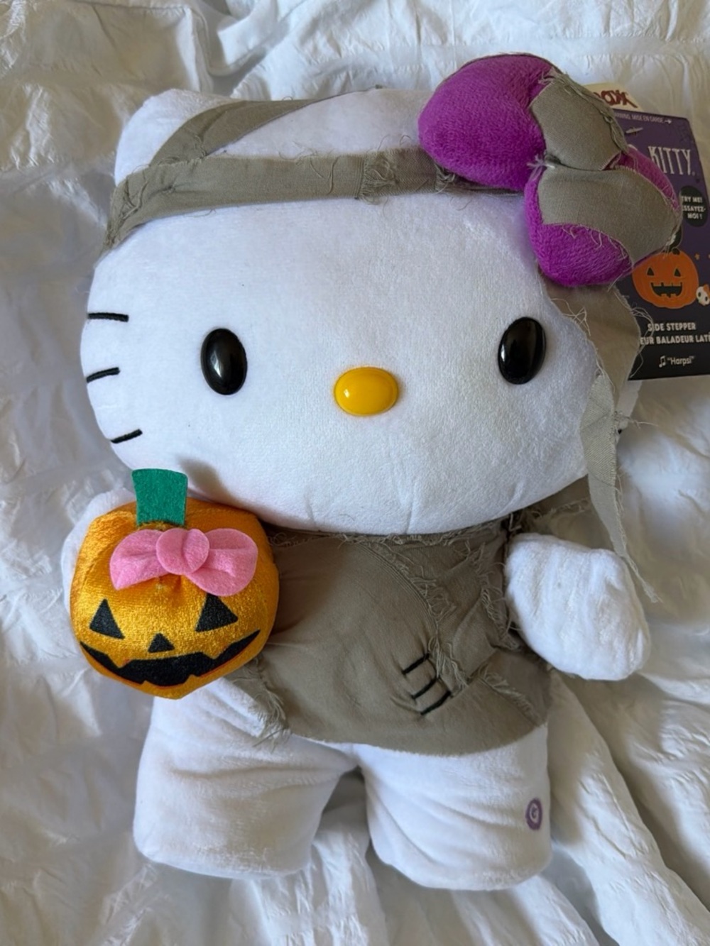Mummy Hello Kitty Side Stepper Plush